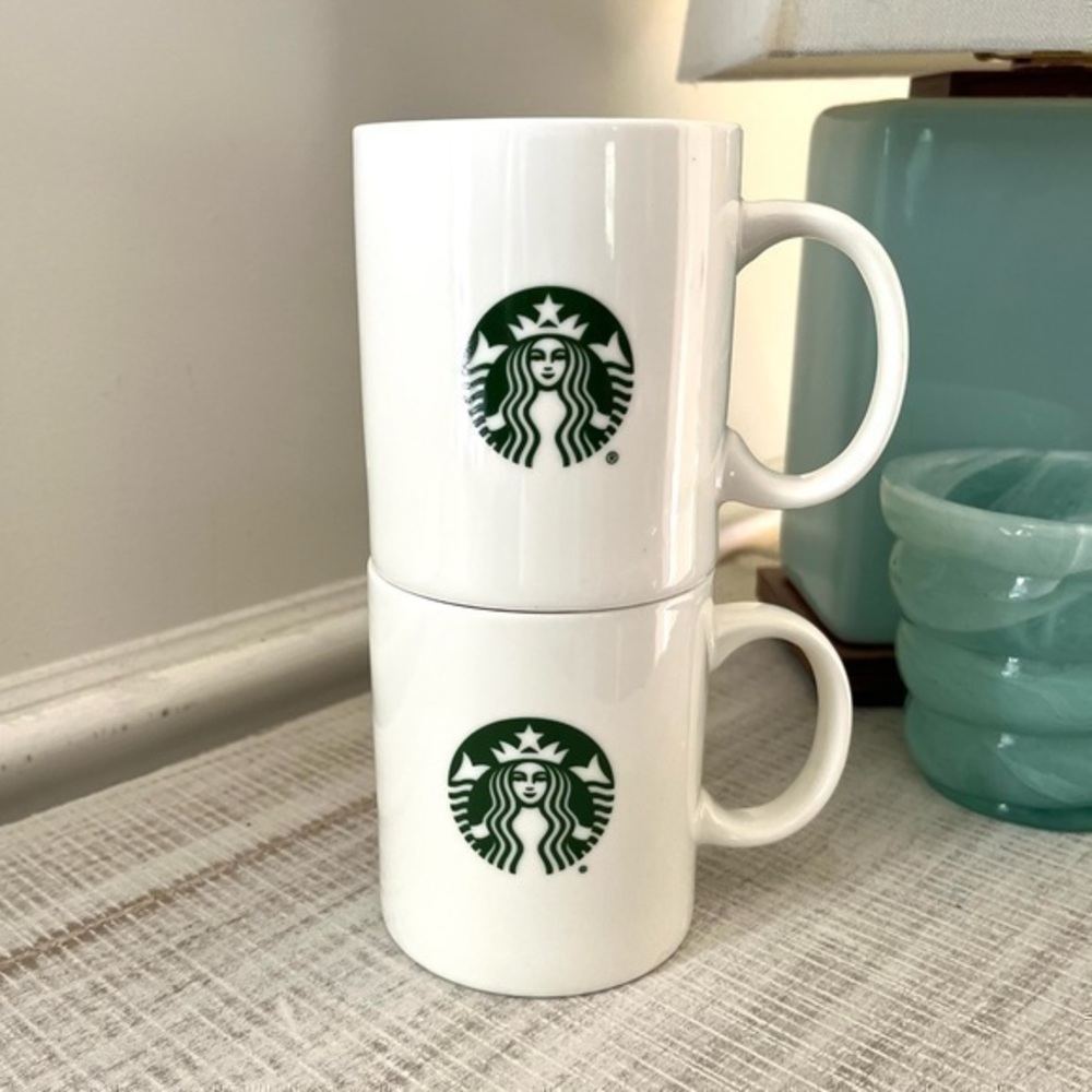 2015 Starbucks Logo Mugs 12 oz. set of Two